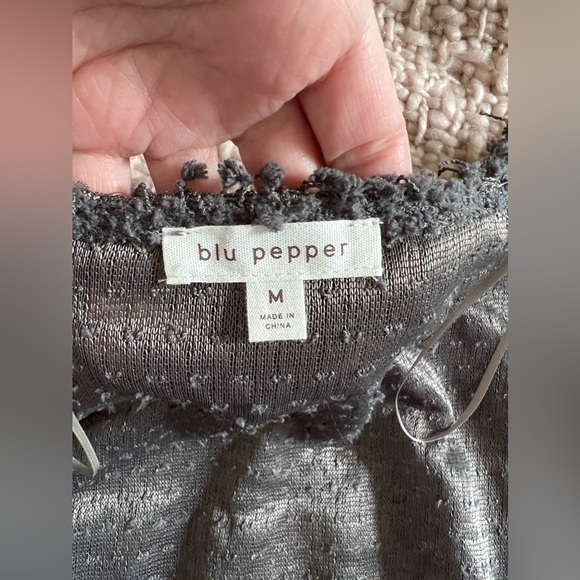 🖤 NWOT Blu Pepper Shaggy Cardigan - Picture 5 of 5